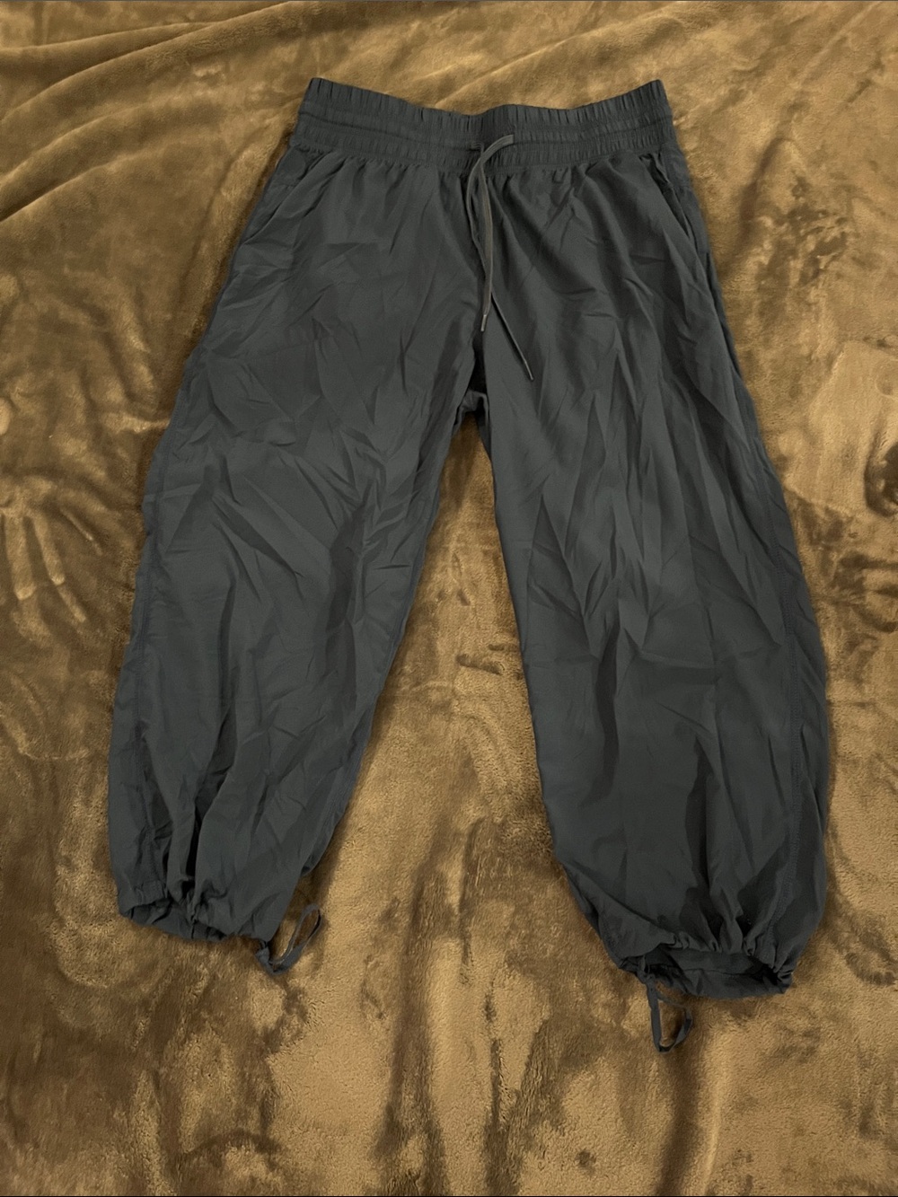Cropped parachute pants